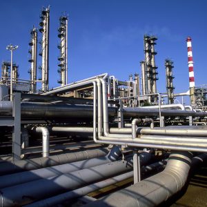 Benefits of Composite Hose Assemblies in Oil Refineries